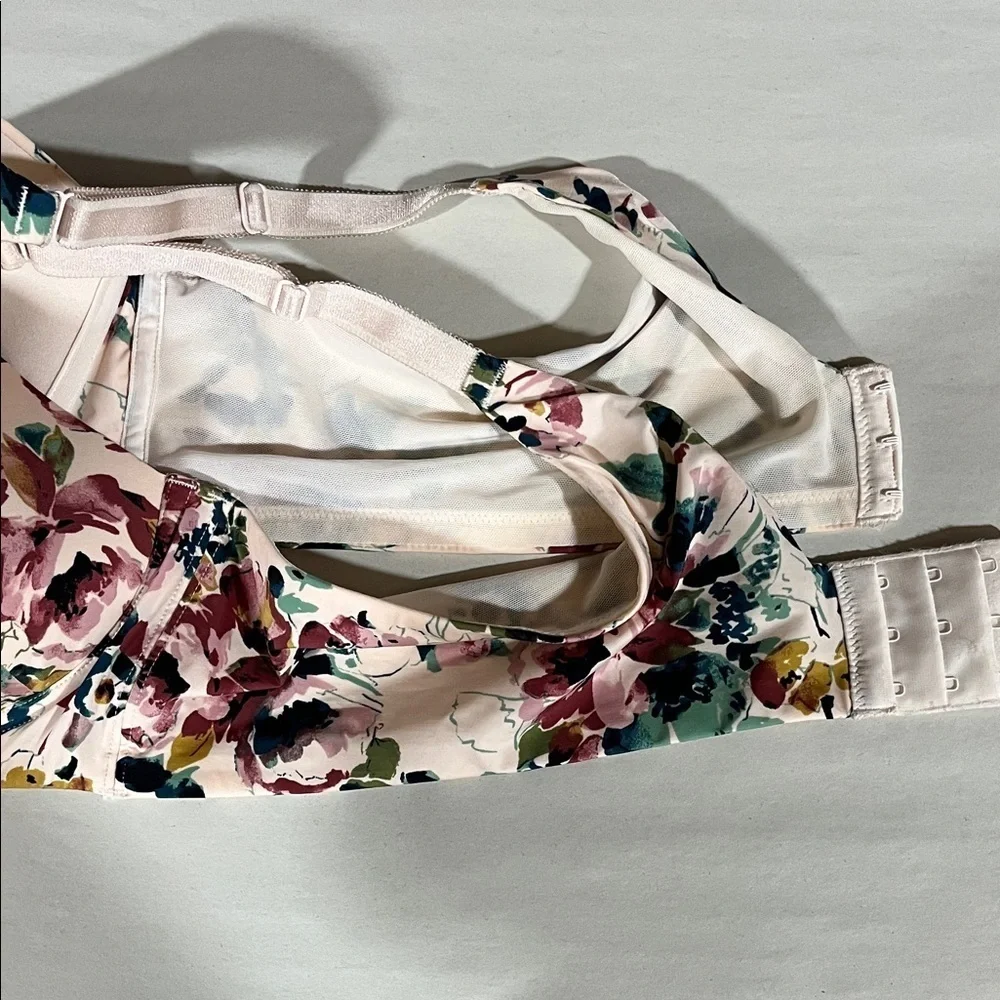 Torrid Curve 360 Back Smoothing Lightly Lined Deep V Plunge Bra Floral 44B - Picture 7 of 8